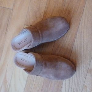 Voinic Suede Clogs Size 7